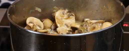 Шаг 1: паштета из грибов с рикоттой