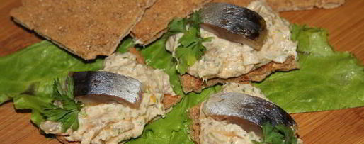 Шаг 4: паштета из копченой скумбрии