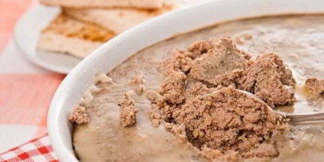 Рецепт паштета из куриной печени с сыром и чесноком