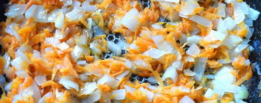 Шаг 1: паштета из куриной печени с укропом