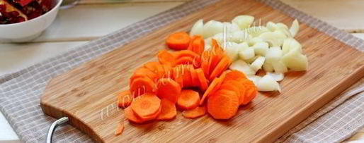 Шаг 2: паштета из куриной печени в гранатовом желе