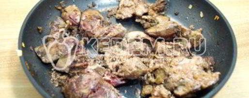 Шаг 3: паштета из печени новогодний