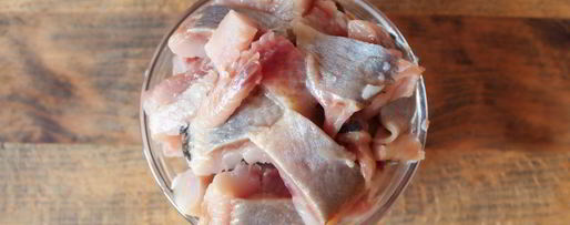 Шаг 1: паштета из селедки