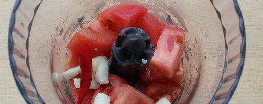 Шаг 3: паштета из сыра и томатов