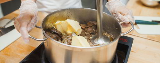 Шаг 7: паштета куриного на гренках