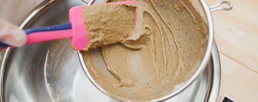 Шаг 8: паштета куриного на гренках