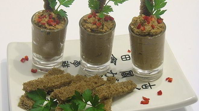 Рецепт Печеночного куриного паштета с тыквой и овощами