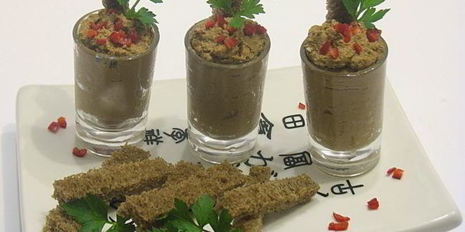 Рецепт печеночного куриного паштета с тыквой и овощами