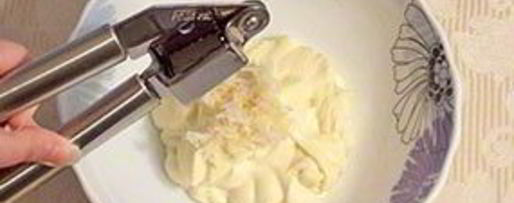 Шаг 12: печеночного торта с морковкой и луком