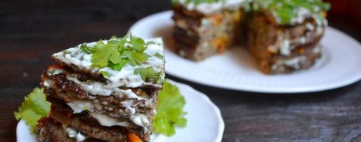 Шаг 15: печеночного торта с морковью и луком