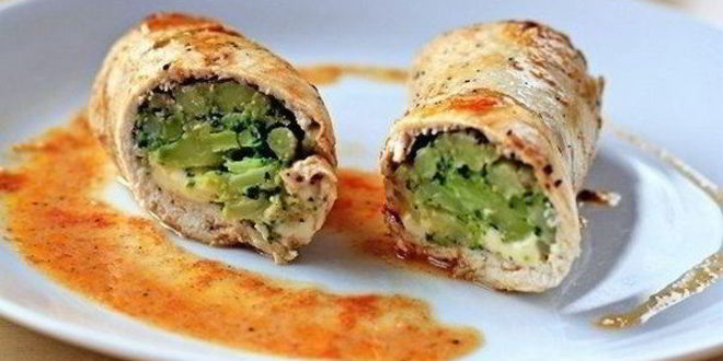 Рецепт куриных роллов под нежным соусом