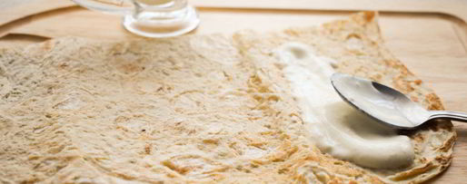 Шаг 4: ролла с копчеными колбасками кабаноси