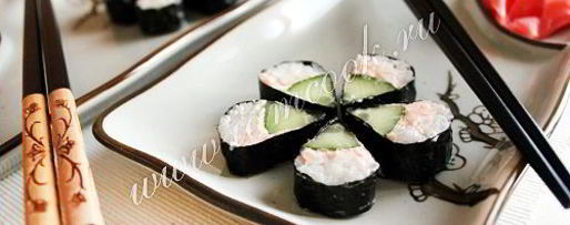 Шаг 7: ролла цветок с огурцом и лососевым маслом