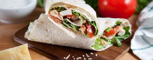 Шаг 11: роллов с куриной грудкой и салатом