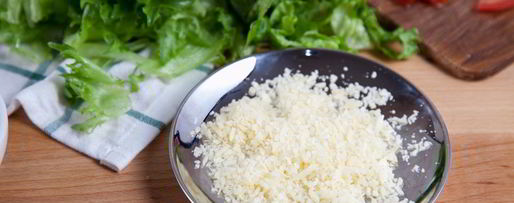 Шаг 5: роллов с куриной грудкой и салатом