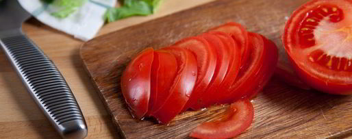 Шаг 6: роллов с куриной грудкой и салатом