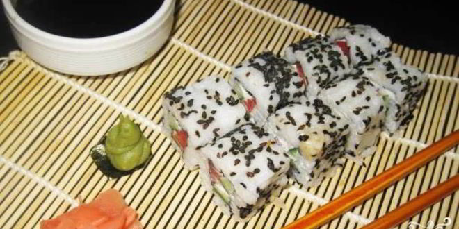 Рецепт роллов с огурцом и сыром