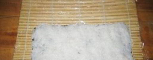 Шаг 2: роллов с огурцом и сыром