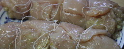 Шаг 5: куриных рулетиков с лимонно-яблочной начинкой