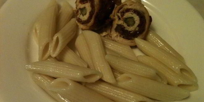 Рецепт куриных рулетиков с вялеными томатами и сыром