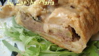 Рецепт Мясного рулета с грибами и кабачком