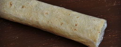 Шаг 4: рулета из лаваша с ветчиной