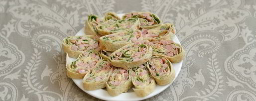 Шаг 6: рулета из лаваша с ветчиной