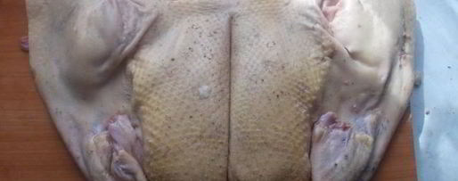 Шаг 11: рулета из утки с финиками и орехами