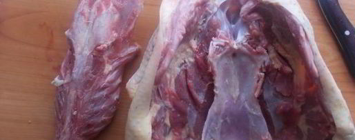 Шаг 5: рулета из утки с финиками и орехами