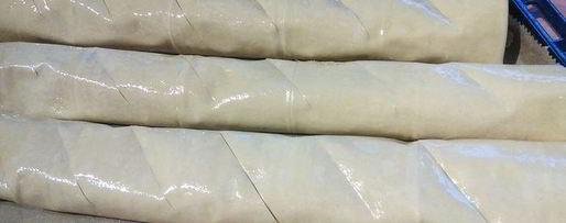 Шаг 6: рулета с фетой и шпинатом по-критски