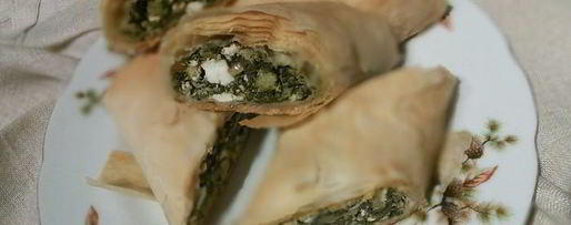 Шаг 8: рулета с фетой и шпинатом по-критски