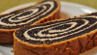 Рецепт Рулета с маком и изюмом