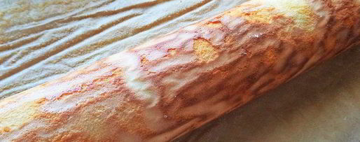 Шаг 23: рулета с творогом и черникой