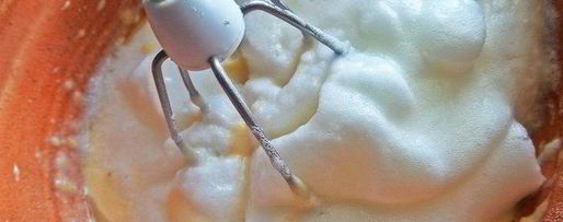 Шаг 6: рулета с творогом и черникой