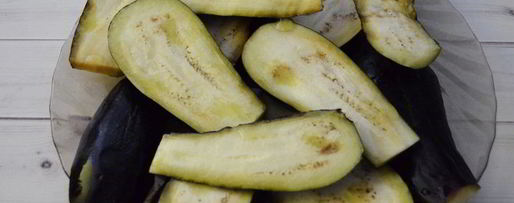 Шаг 2: рулетиков из баклажанов с творогом и сыром