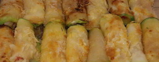 Шаг 7: рулетиков из кабачков и помидоров