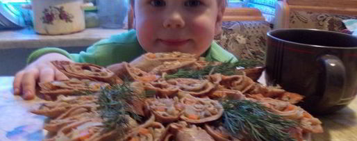 Шаг 6: рулетиков из печеночных блинчиков с грибами