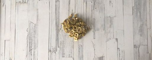 Шаг 2: рулетиков из слоеного теста с сыром