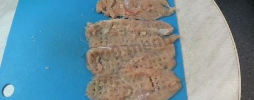 Шаг 1: рулетиков куриных с сыром и грибами