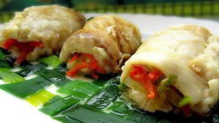 Рецепт Рулетов из камбалы на циновке из порея