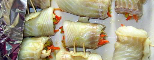 Шаг 6: рулетов из камбалы на циновке из порея