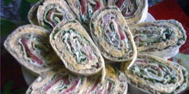 Рецепт закуски-рулета из лаваша с мясным фаршем