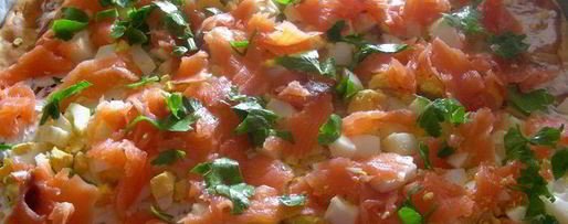 Шаг 10: заварного рулета с начинкой из копченого лосося, яиц и сливочного сыра