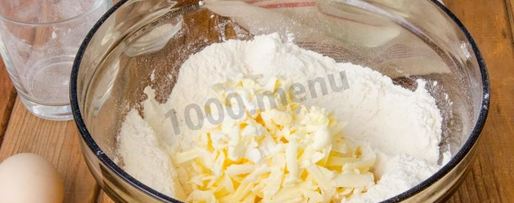 Шаг 2: самсы с курицей из слоеного теста