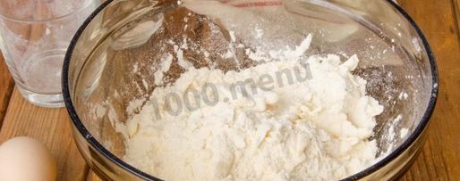 Шаг 3: самсы с курицей из слоеного теста