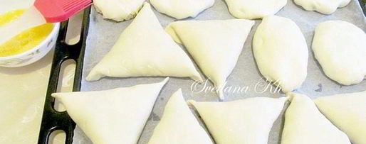 Шаг 7: самсы с мясом и помидорами