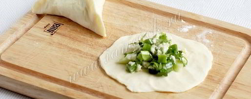 Шаг 6: самсы с сыром