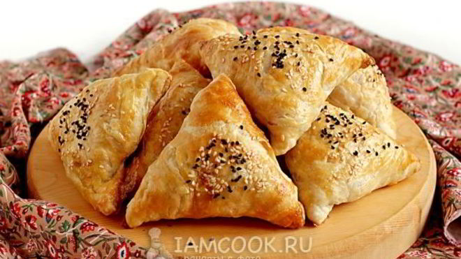 Рецепт Самсы с тыквой на готовом слоеном тесте