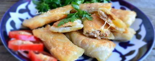 Шаг 5: самсы слоеной с куриным фаршем и сыром, жареная на сковороде