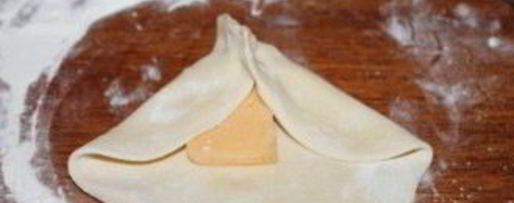 Шаг 2: слоеной самсы с сыром